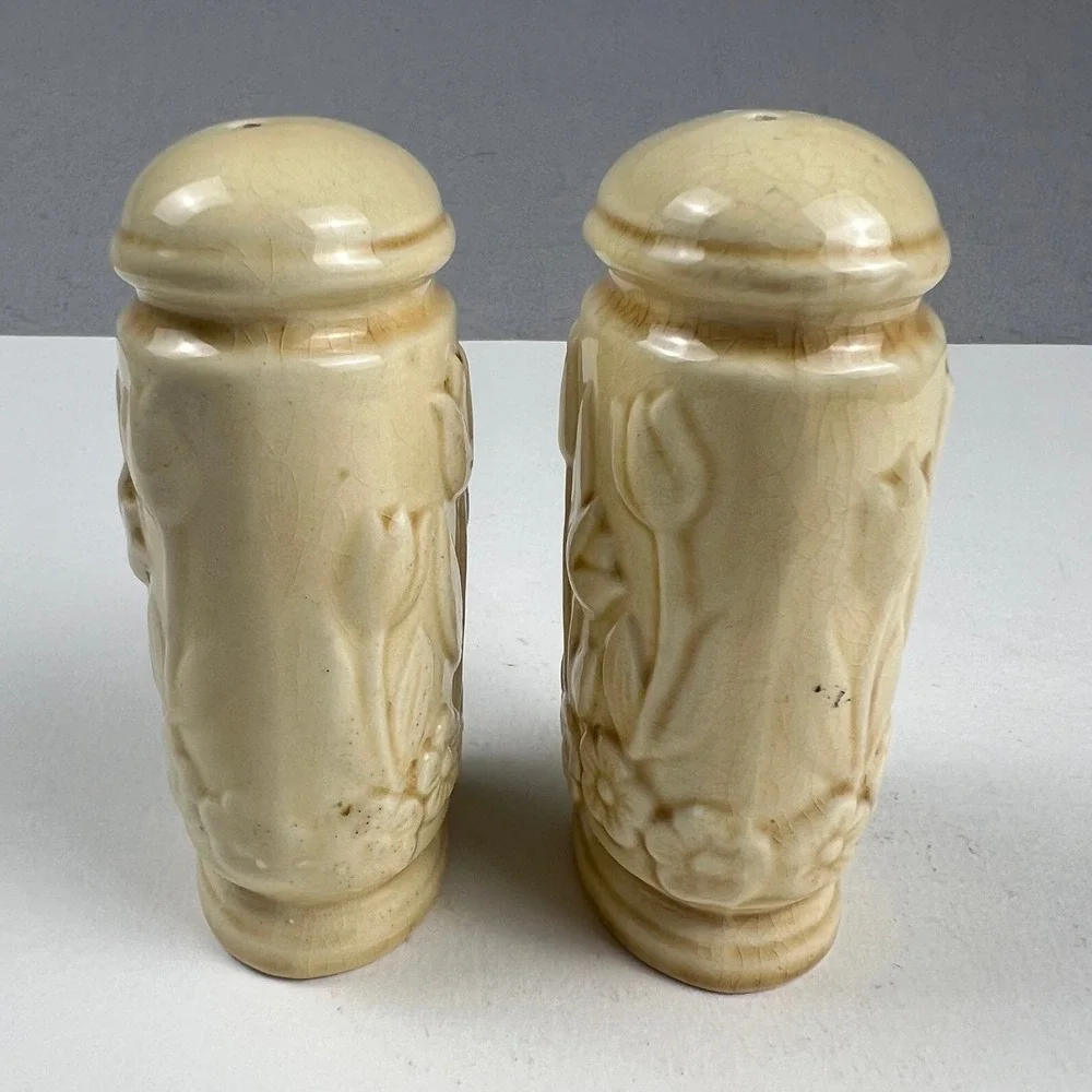 Vintage Salt and Pepper Shakers Set Cream Tulip Floral Ceramic Farmhouse Decor
